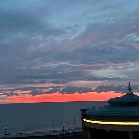 The Cumberland Hotel Eastbourne Exterior photo